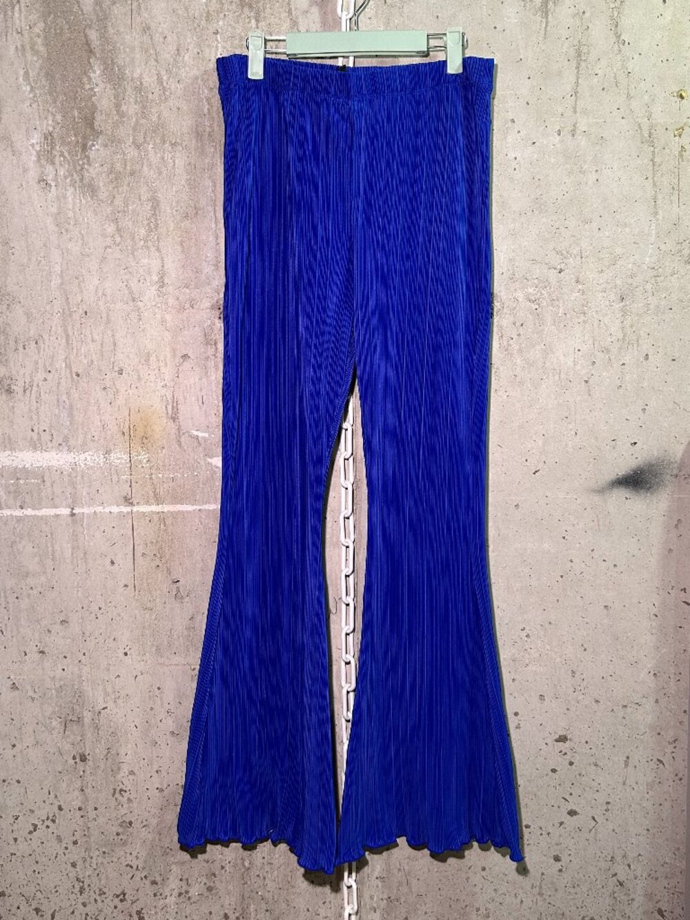H&M Royal Blue Plissé Pleated Flare Pants — Size M